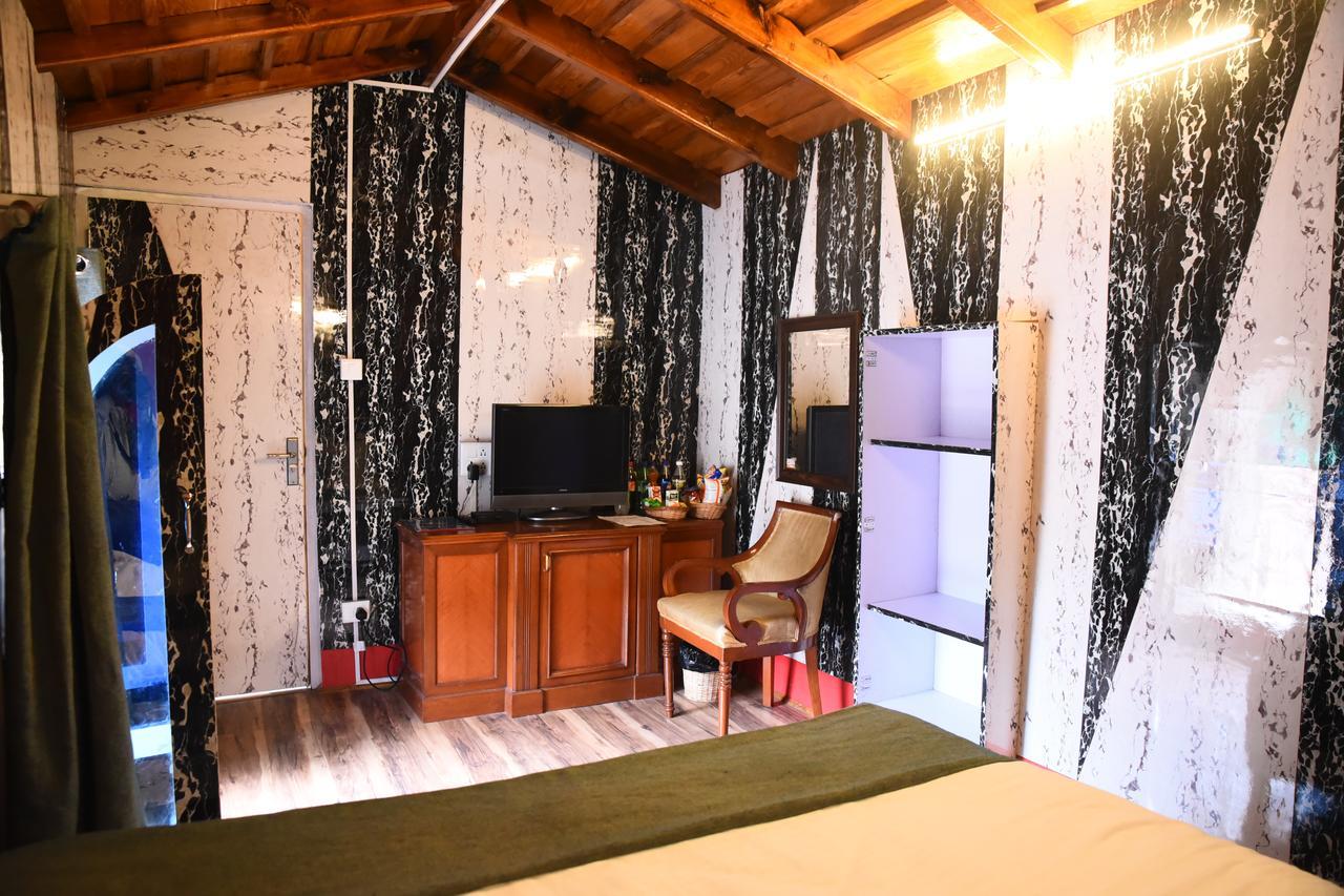 Hotel Skylark Nainital Exterior photo